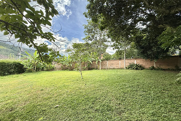 Hermoso Lote disponible en Lagos del Cacique de 3.600 m² para construir! 