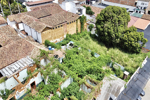 EL MEJOR LOTE DEL CORAZON HISTORICO DE BUCARAMANGA