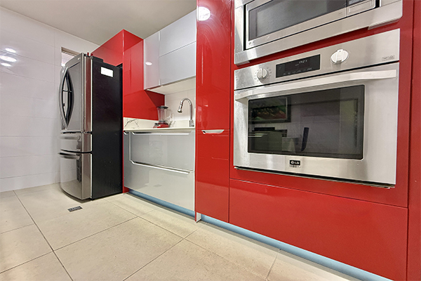 CASA AMPLIA DE 4 NIVELES, IDEAL PARA FAMILIA JOVEN Y ACOGEDORA 