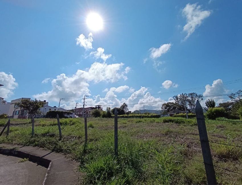 AMPLIO LOTE UBICADO EN EXCLUSIVO SECTOR COMERCIAL