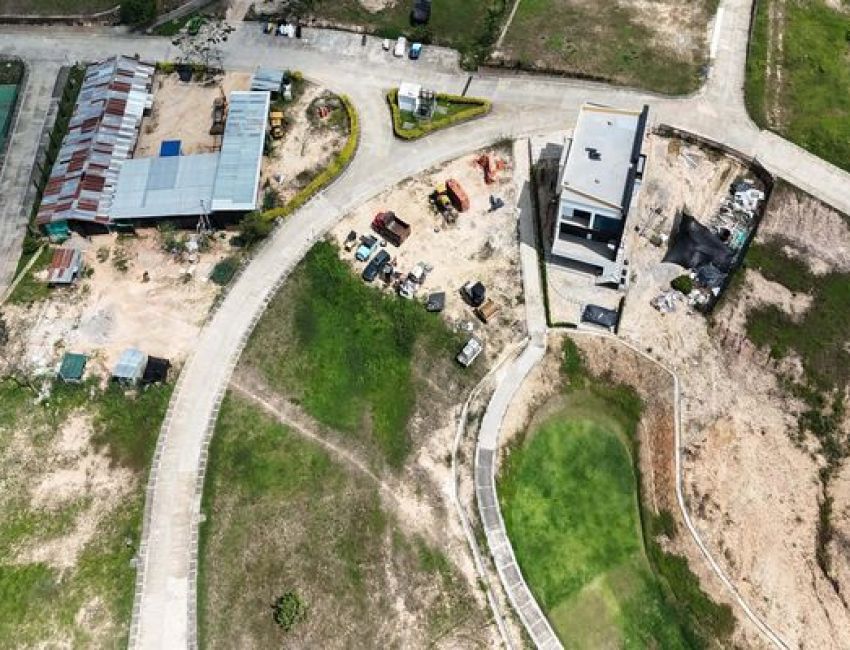 GRAN LOTE EN CONDOMINIO DE VALLES DE ESPAÑA 