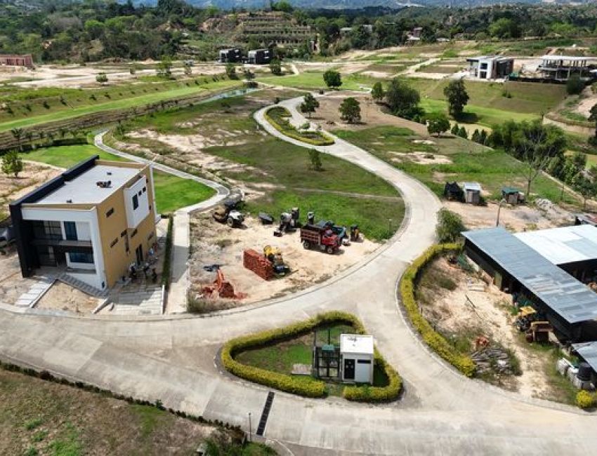 GRAN LOTE EN CONDOMINIO DE VALLES DE ESPAÑA 