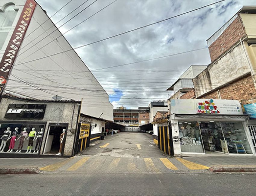 1000 m2 en el Centro de Bucaramanga rentando