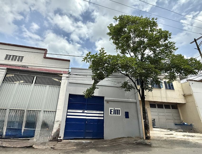 GRAN BODEGA, PUEDE SER COMPLETA O LOS METROS QUE NECESITES 