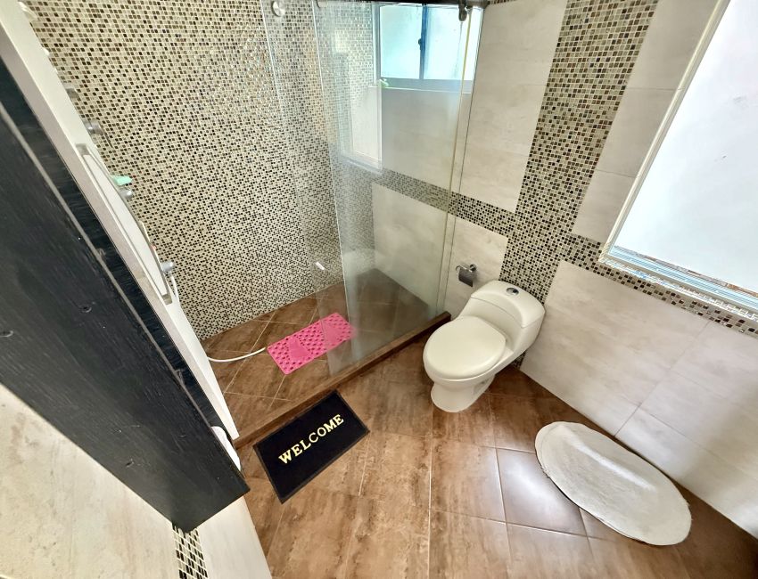 AMPLIA CASA,IDEAL PARA FAMILIAS QUE BUSCAN CONFORT