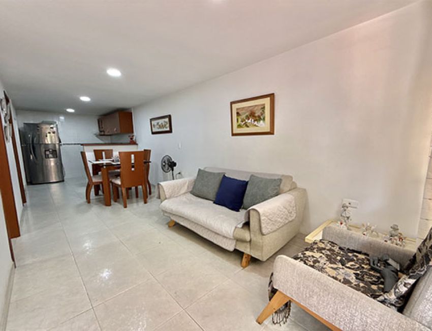 CASA EN CIUDAD VILLAMIL GIRON, SECTOR CON ALTA URBANIZACION 