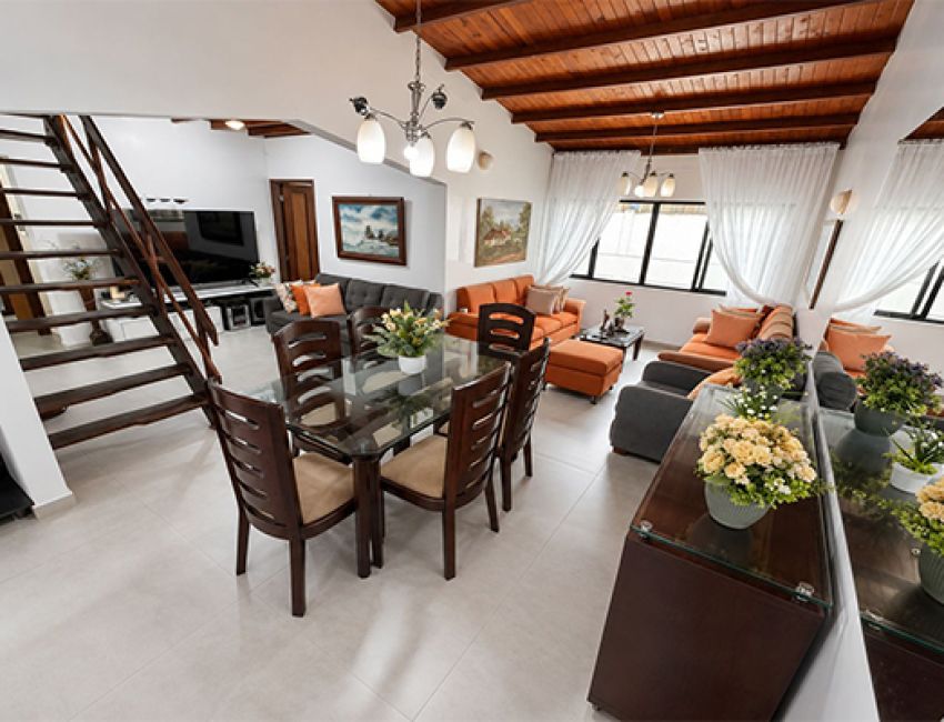 Apartamento de 101 m² con altillo, BBQ y parqueadero en La Aurora 