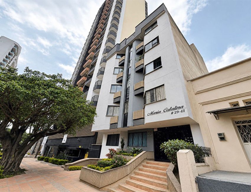Apartamento de 101 m² con altillo, BBQ y parqueadero en La Aurora 
