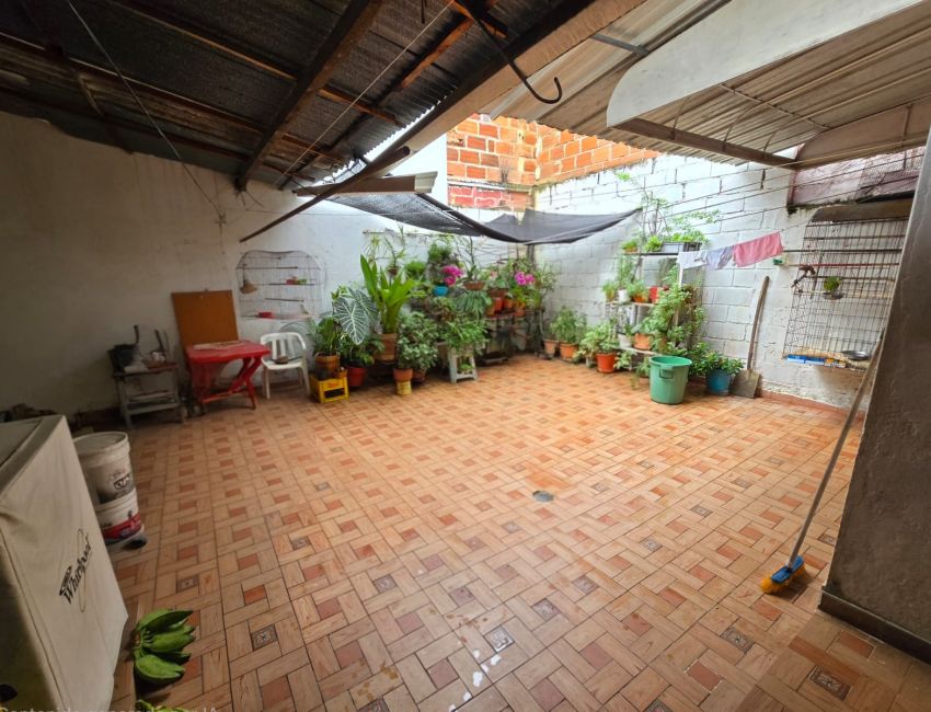 Hermosa casa amplia con piso renovado, espacios que enamoran y confort para disfrutar 