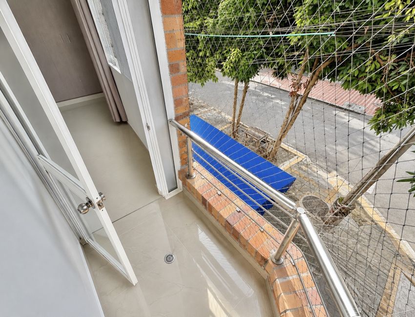VENDO APARTAMENTO EN SAN ALONSO AMPLIO.