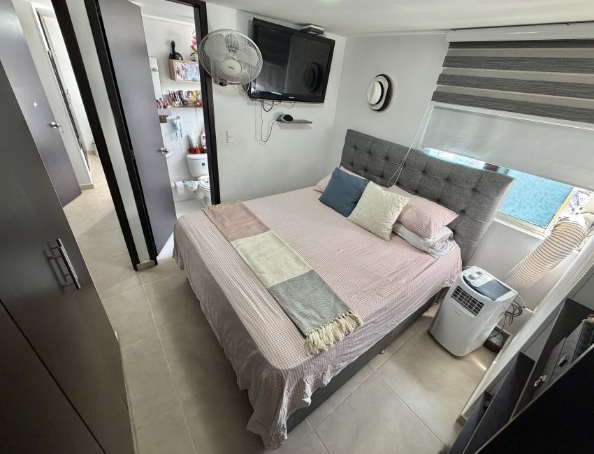 HERMOSO APARTAMENTO CON EXCELENTE VISTA