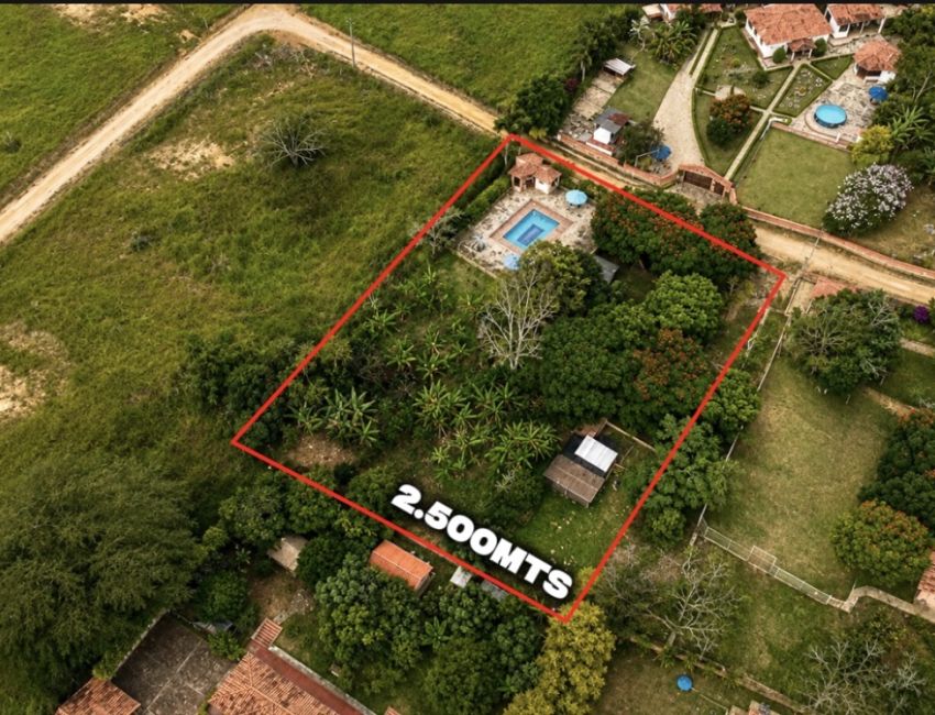 Parcela frutal con piscina para construir casa y descansar