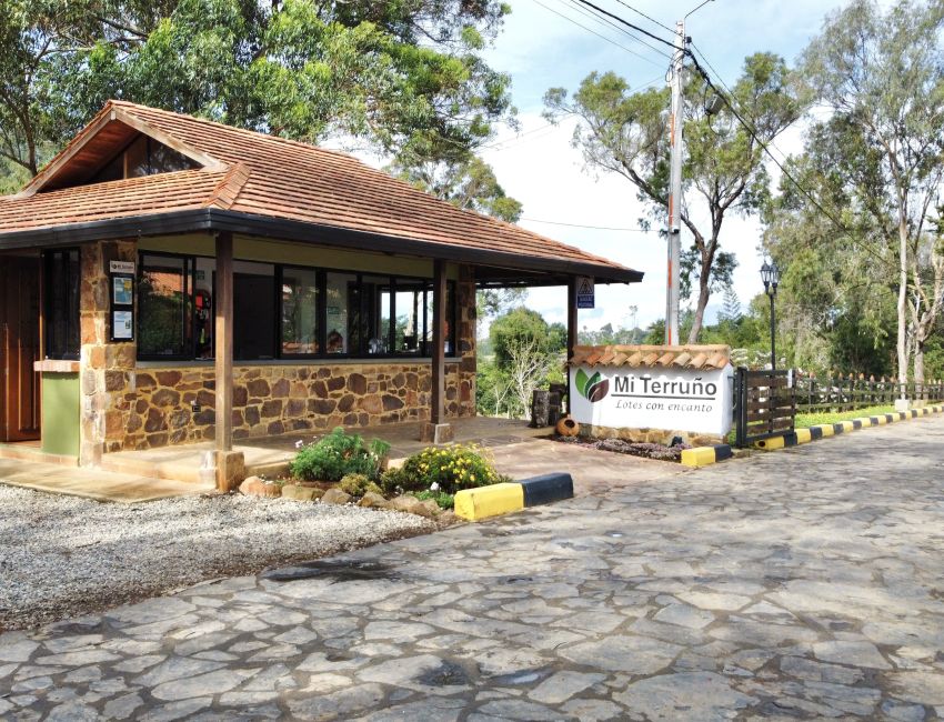 LOTE CON VISTA ESPECTACULAR!