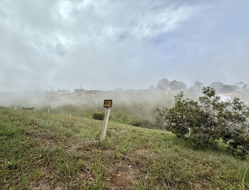 LOTE CON VISTA ESPECTACULAR!
