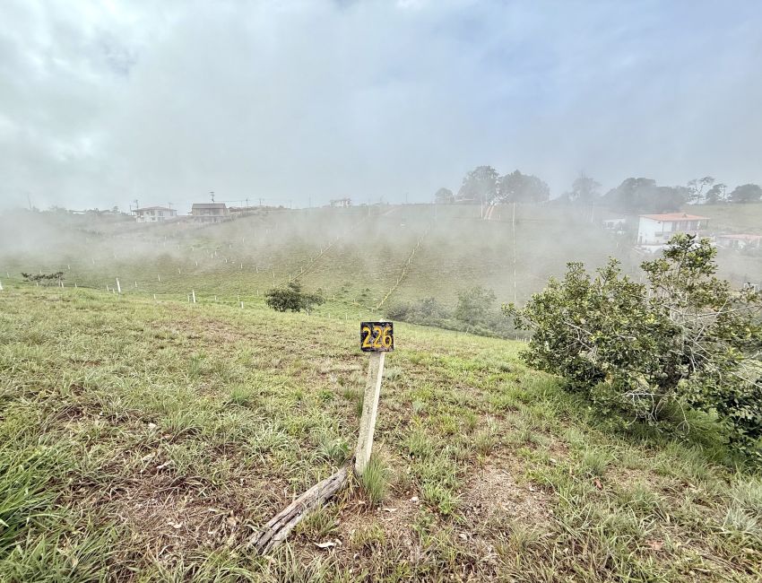 LOTE CON VISTA ESPECTACULAR!
