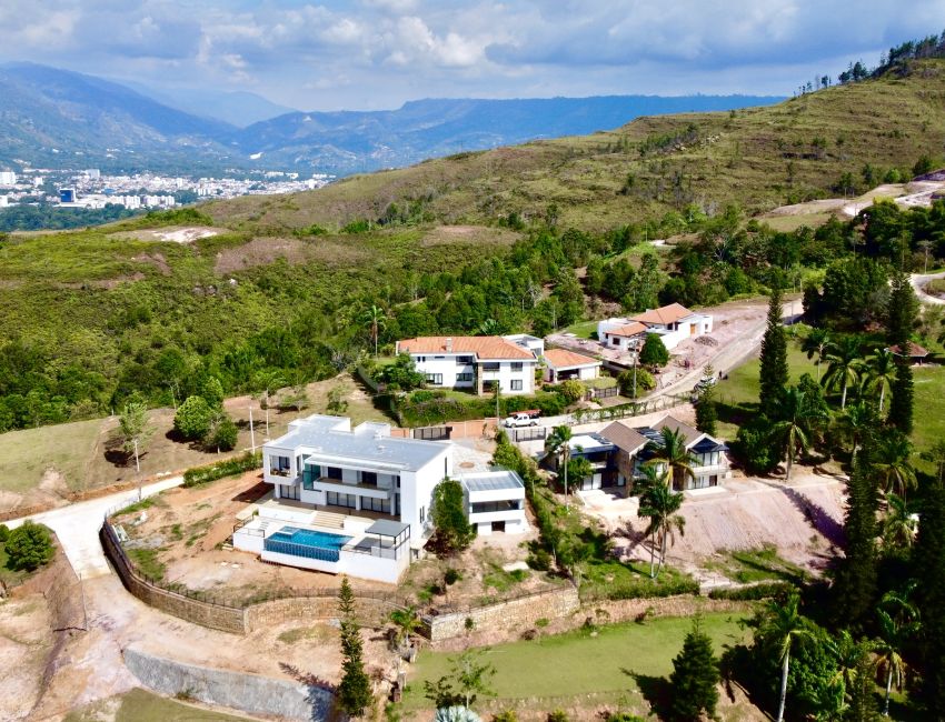 2000 m2 para hacer tu casa, con bosque y super vista