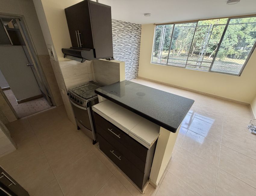 APTO EN VENTA PRADOS DE MIRAFLORES 175 MILLONES. 